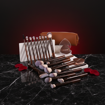 22 Piece Brush Set — Store Background